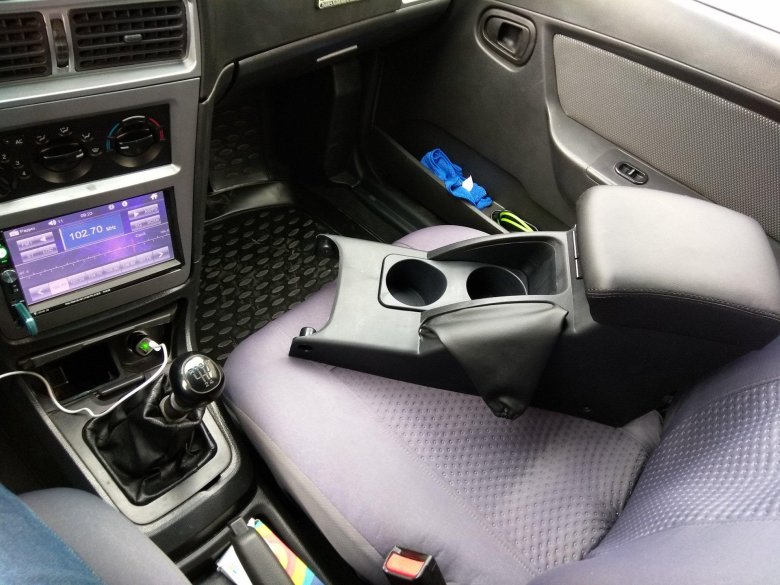 Центральная консоль Дэу Нексия н 150