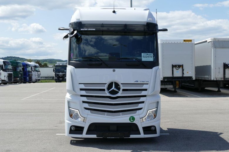 Мерседес-Бенц Актрос 2020