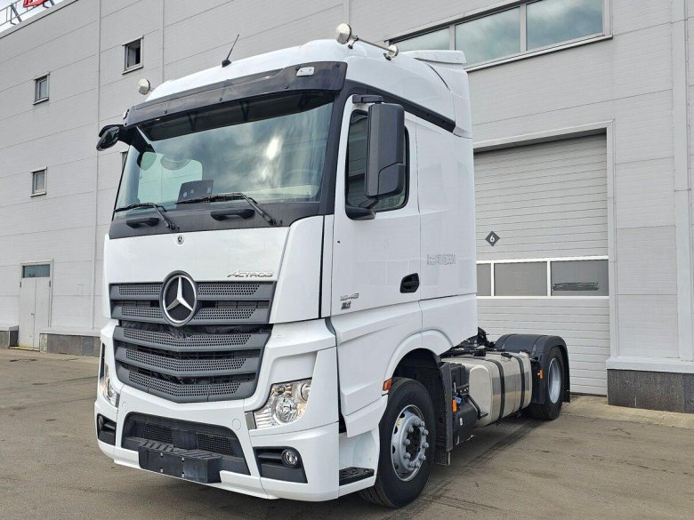 Мерседес бенц актрос