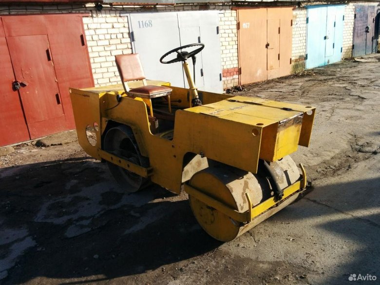 Каток тротуарный Ду-54