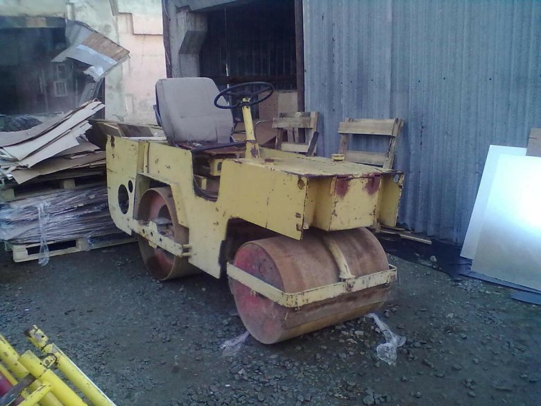 Каток дорожный Ду-54