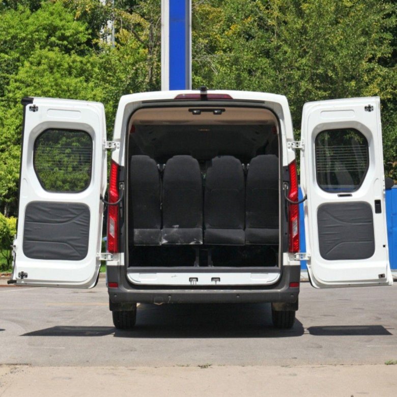 Внутри автомобиля