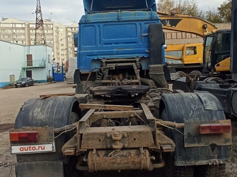 Седельный тягач урал 63674