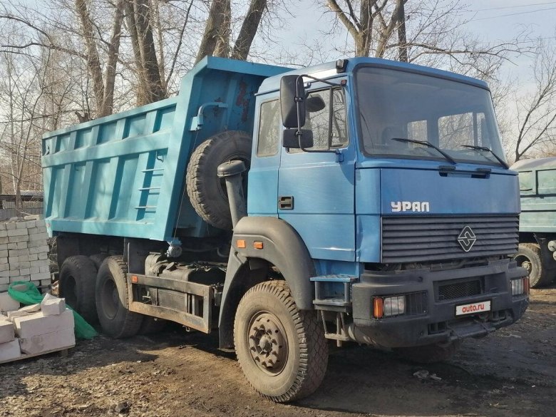 Урал 63685 самосвал