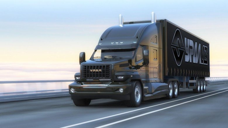 Урал Некст седельный тягач