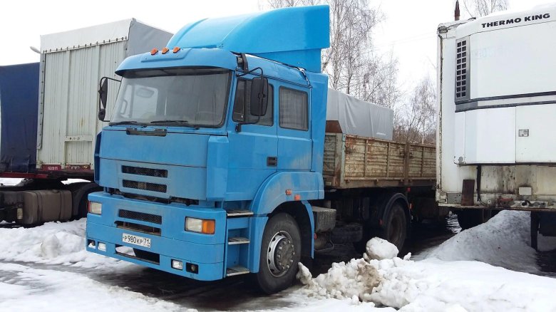 Урал 63674 тягач