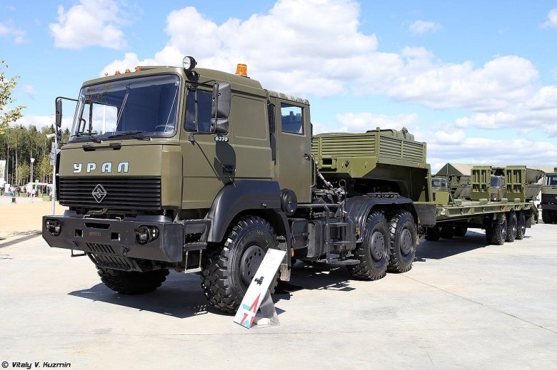 Урал трал военный 63704