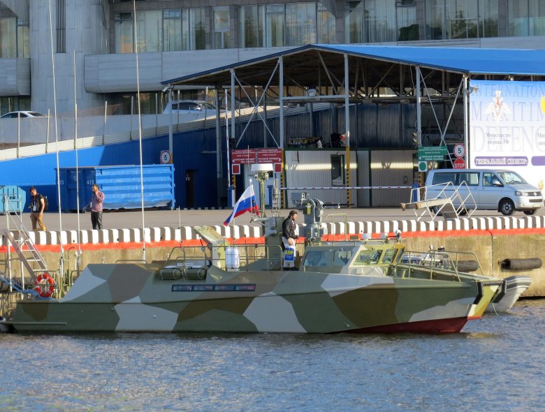 Десантный катер БК-16