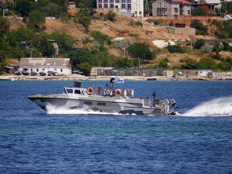 Десантный катер 11770