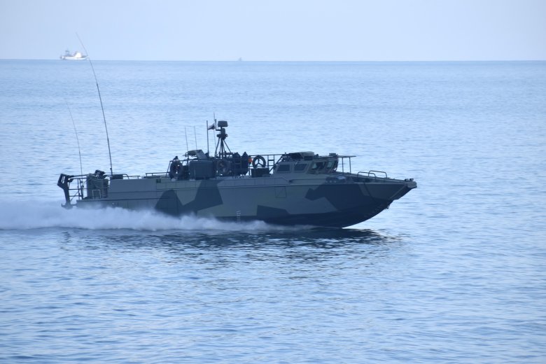 Боевой катер БК-16