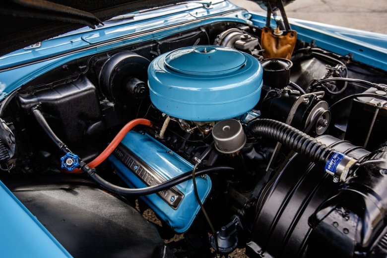 ЗИЛ Академика двигатель