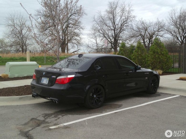 BMW 5 e60 2005 черный