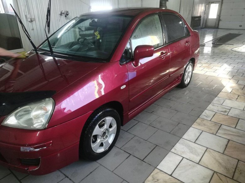 Suzuki liana i
