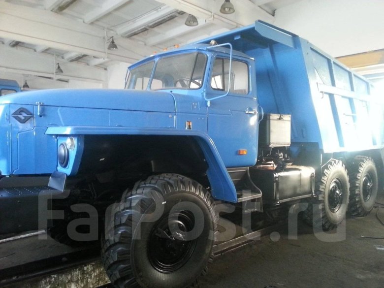 Урал 5557 самосвал