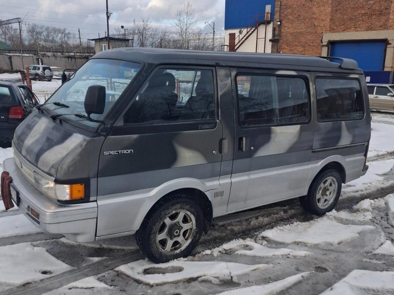 Mitsubishi delica iii