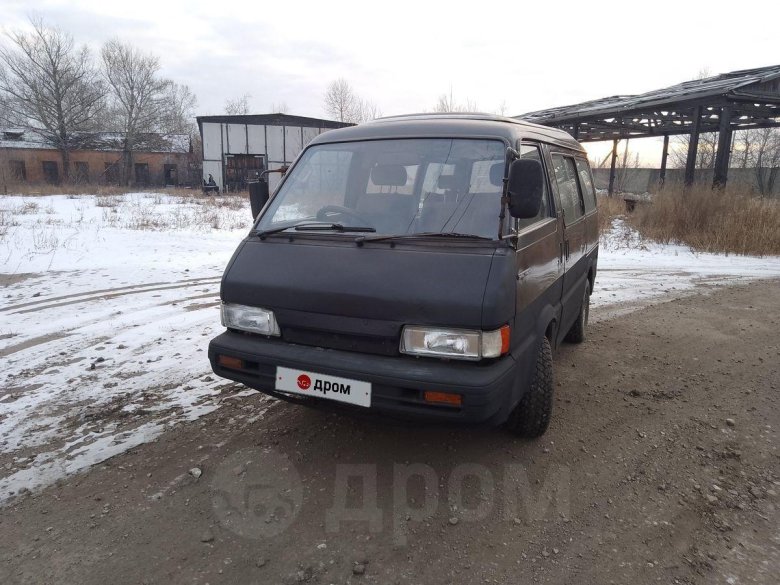 Ниссан Серена 1992