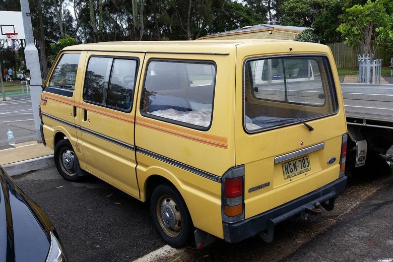 Форд Спектрон 1990