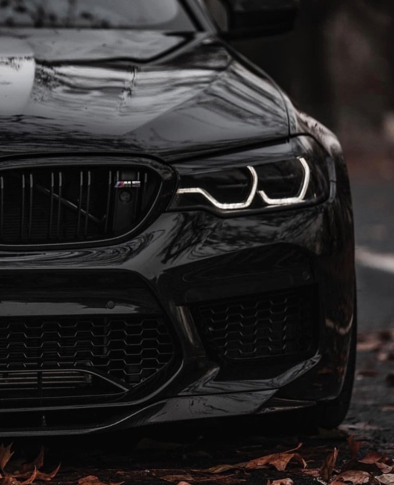 BMW m5 f90 Black