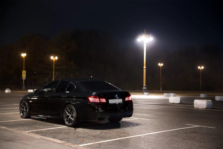 BMW m5 f10 черная тонированная