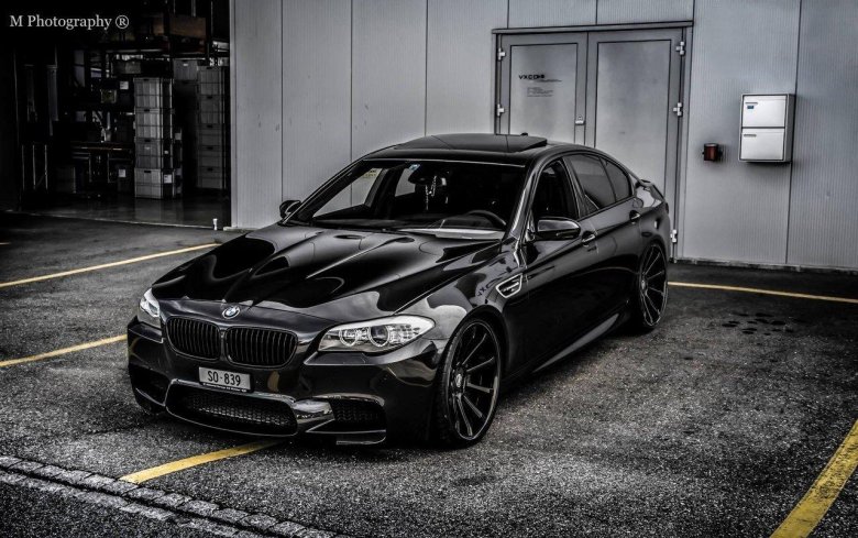 BMW m5 f10 Black