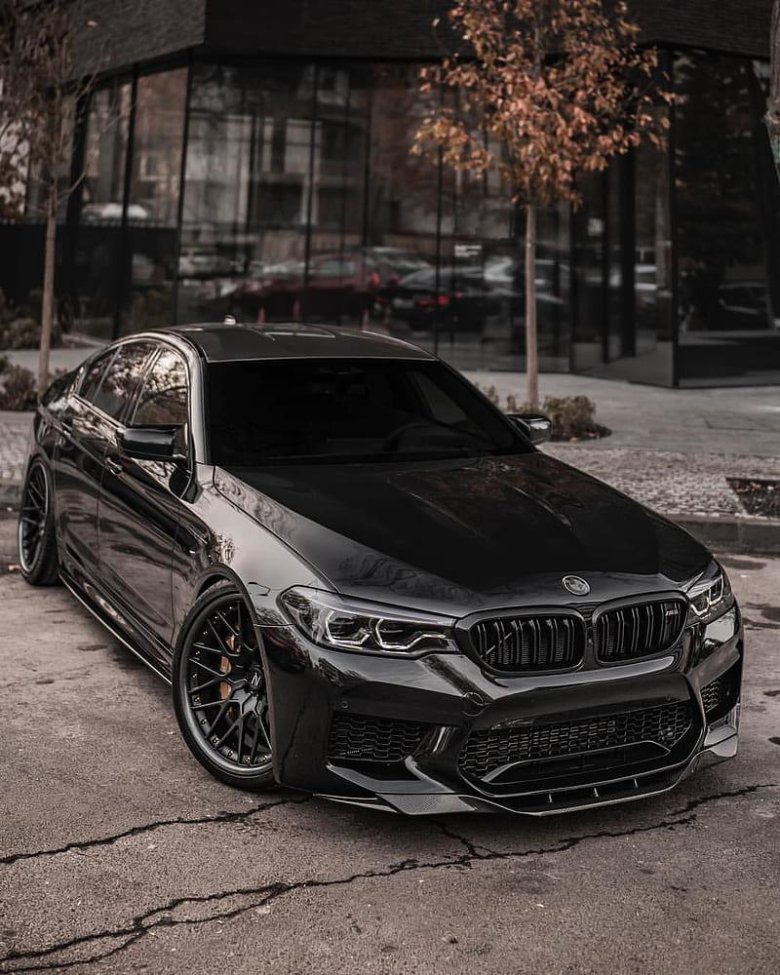 BMW m5 f90 Black