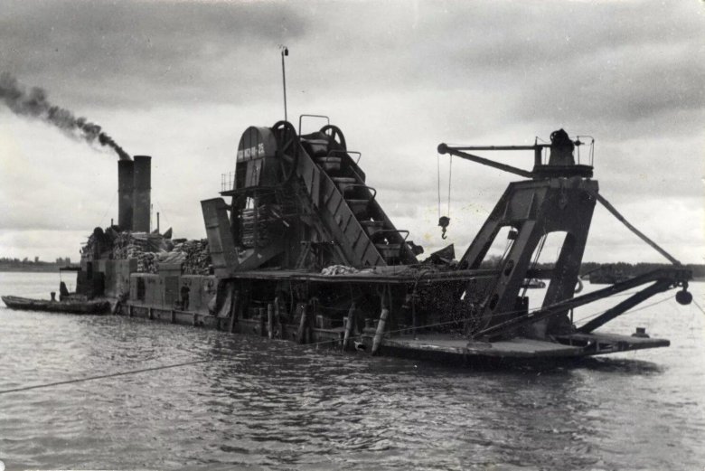 Паровая землечерпалка Бетанкура