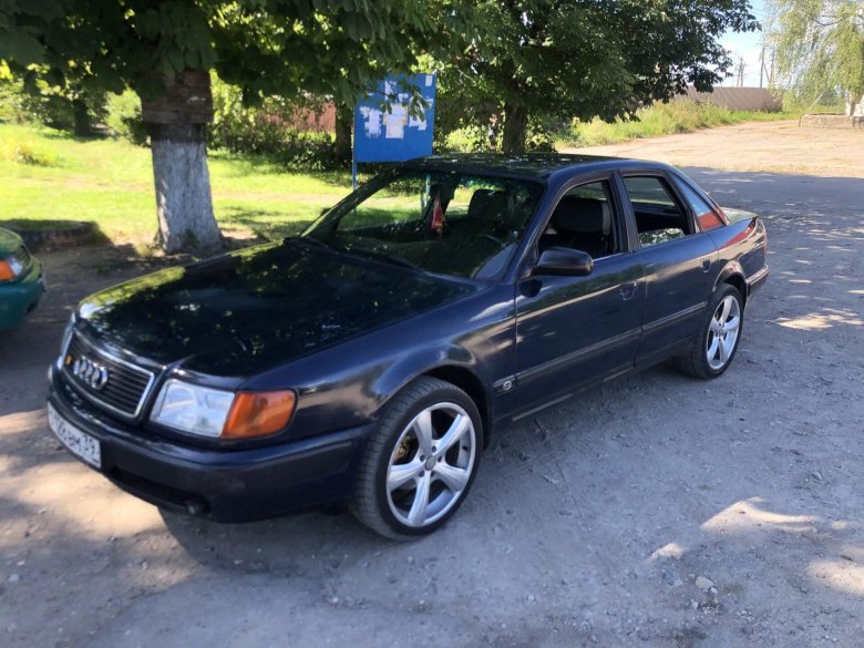 Ауди 100 1992 года 2.0 бензин