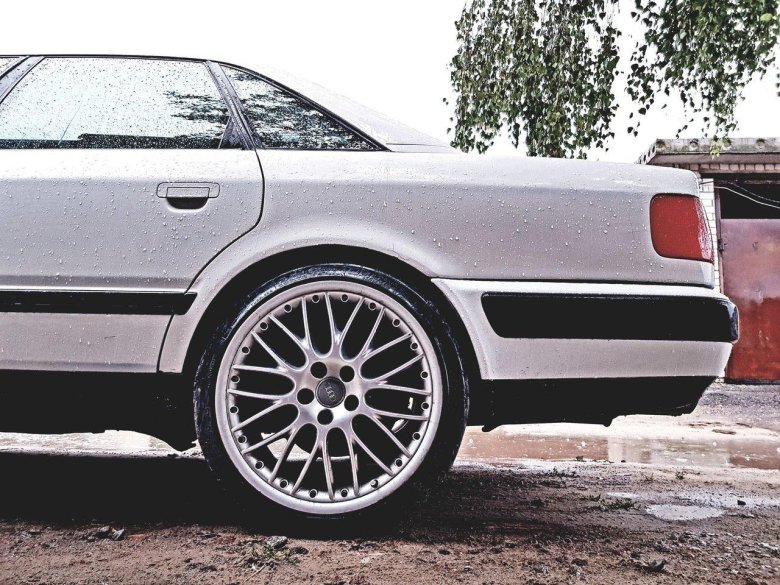 Ауди 100 r17