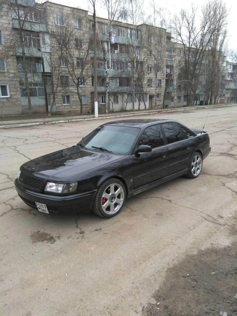 Ауди 100 с4