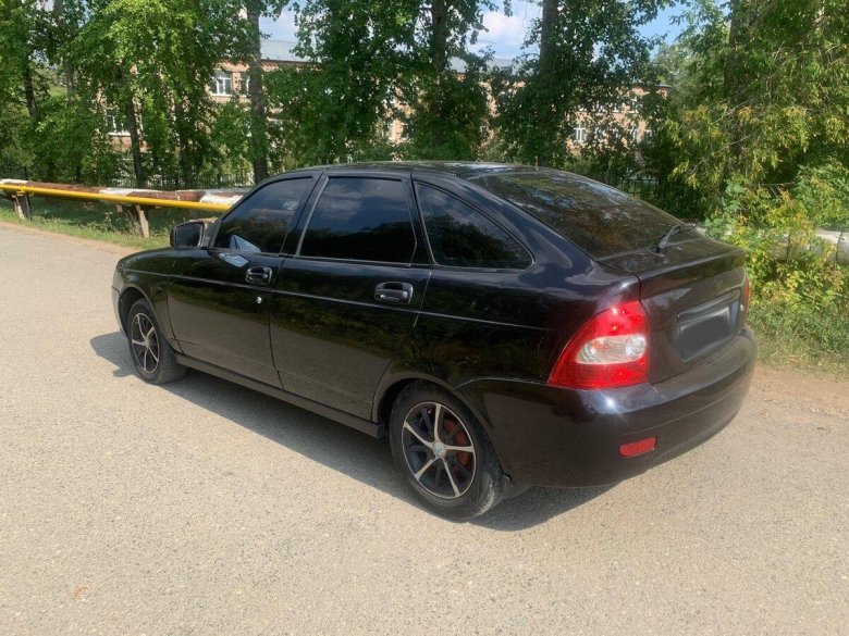 Лада Приора 2011