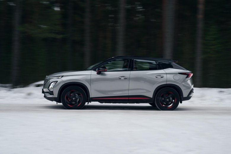 Кроссовер Omoda 5