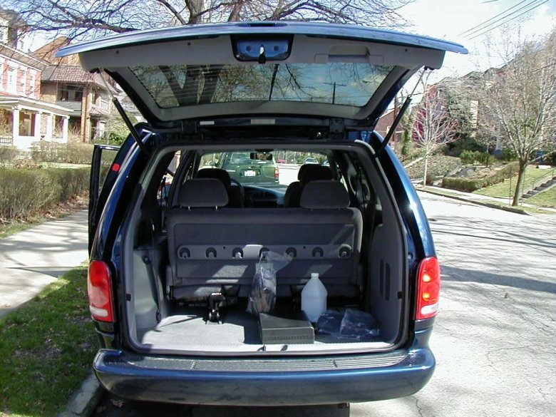 Dodge Caravan 2002 2.4