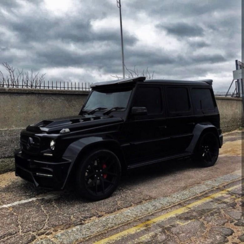 Гелендваген Брабус черный