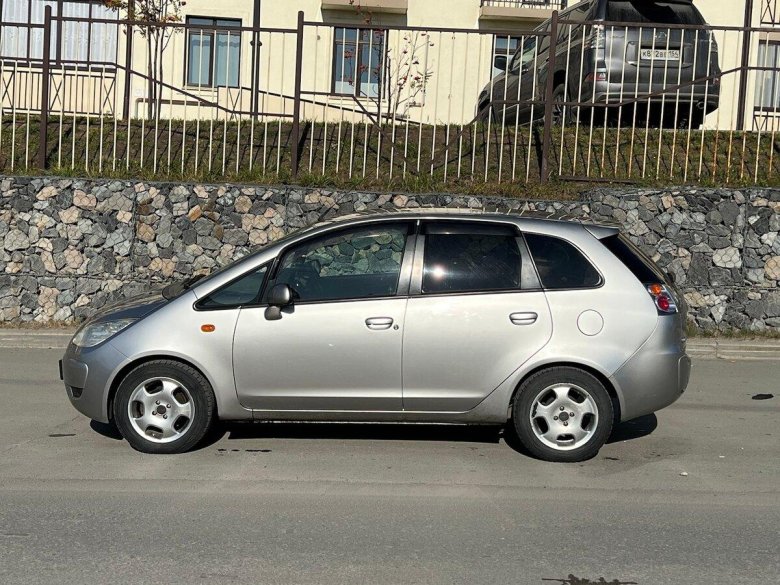 Mitsubishi colt vi