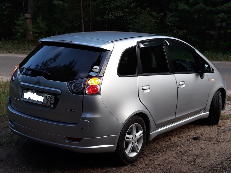 Митсубиси Кольт плюс