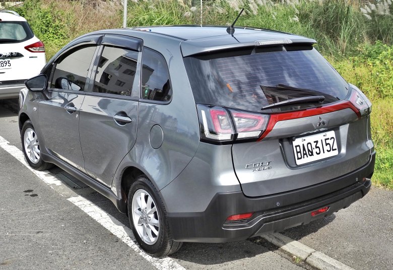 Mitsubishi Colt Plus