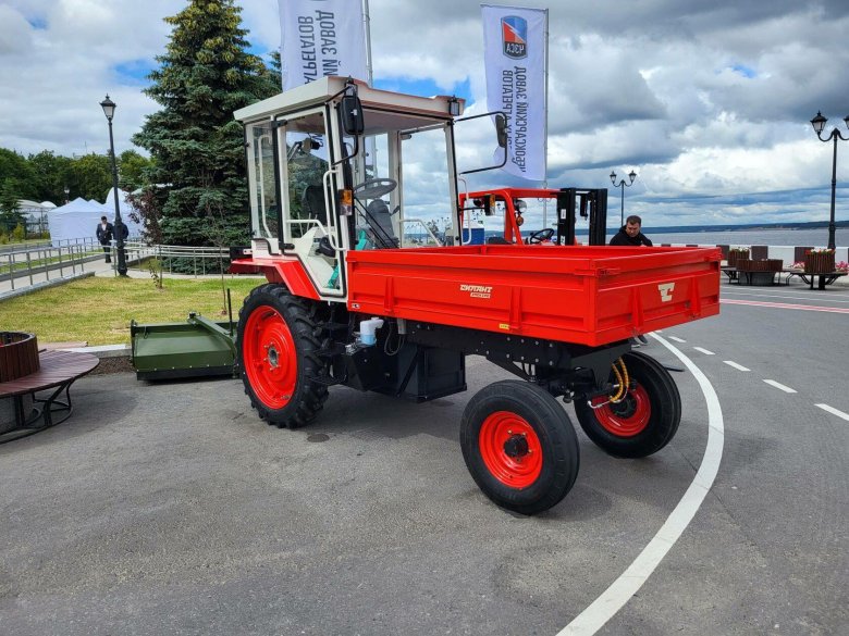 Сколько стоит трактор