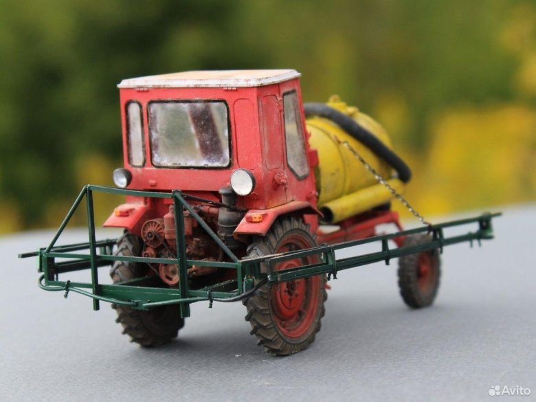 Самоходное шасси т-16м