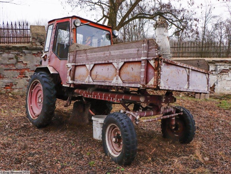 Трактор шасси т-16