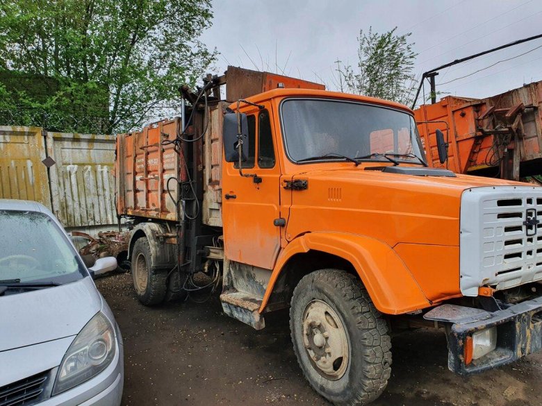 Мусоровоз ЗИЛ С боковой загрузкой мкм 22701