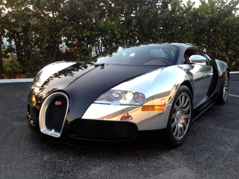 Bugatti Veyron 2000