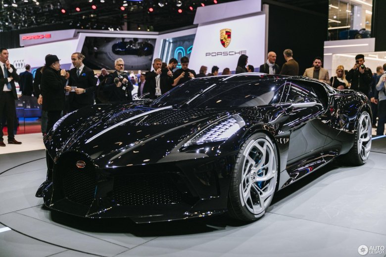 Машина Bugatti la voiture noire
