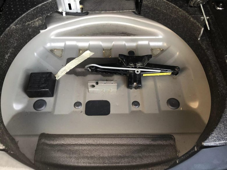 Домкрат Freelander 2