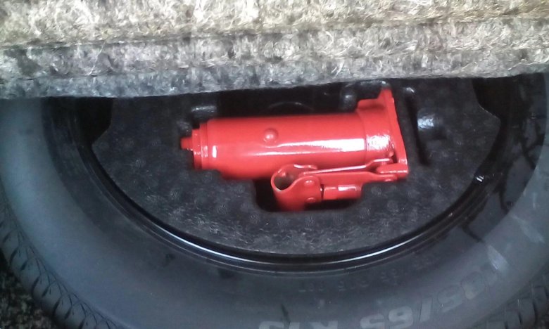 Домкрат Лада Веста штатный