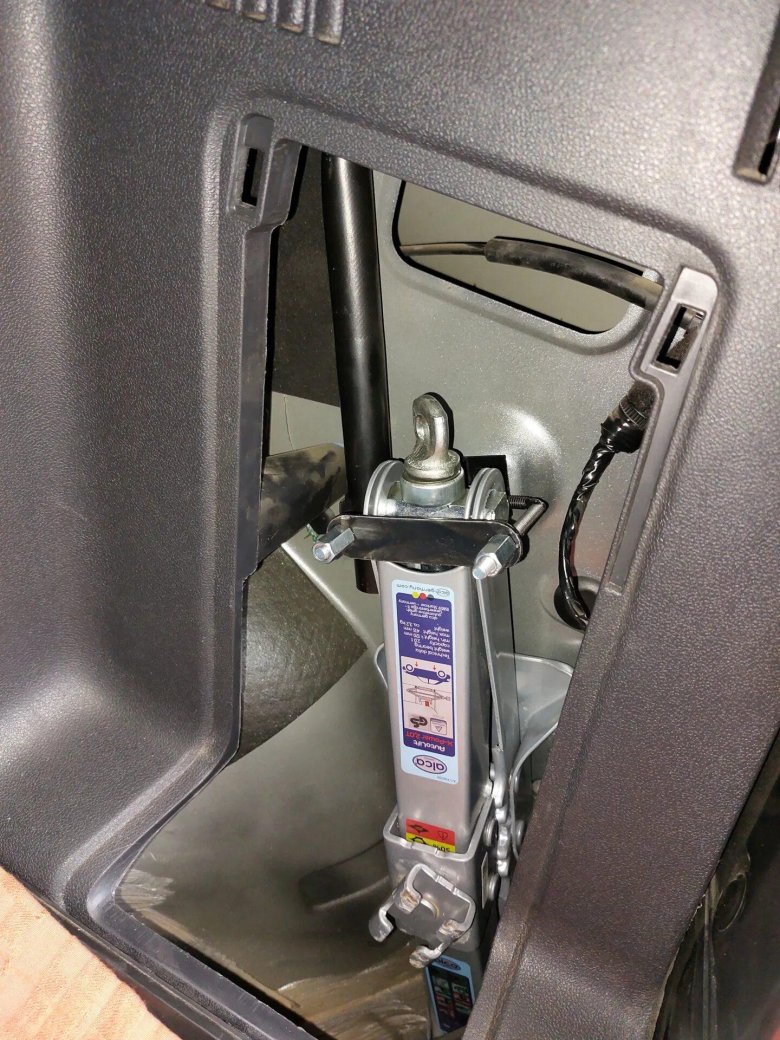 Внутри автомобиля