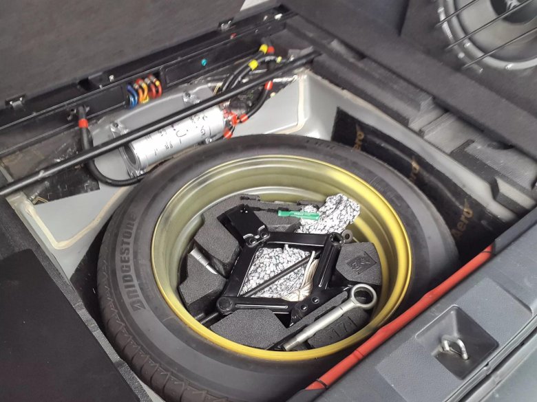 Субару Аутбек 3 поколение запасное колесо