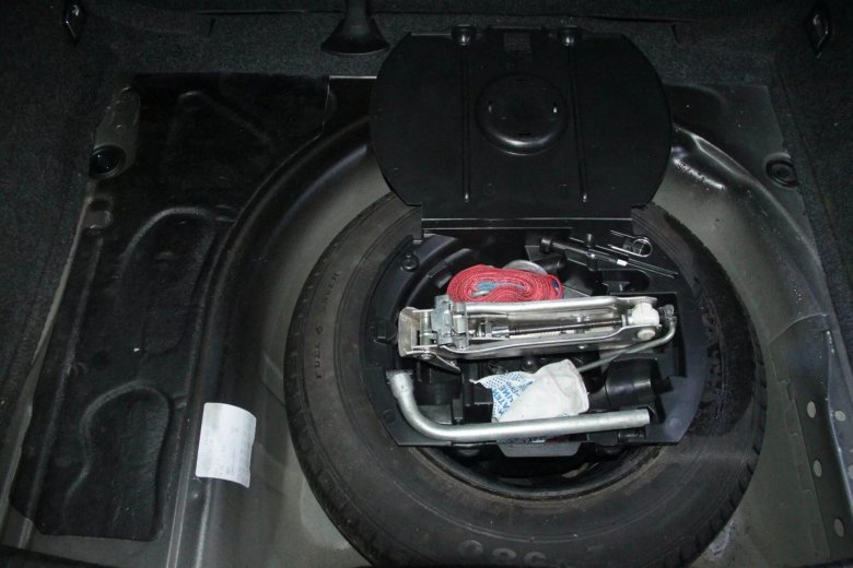 Volkswagen Golf 2 запаска