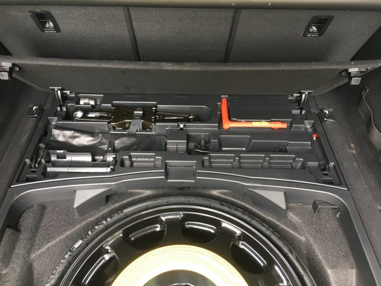 Audi a4 b9 домкрат