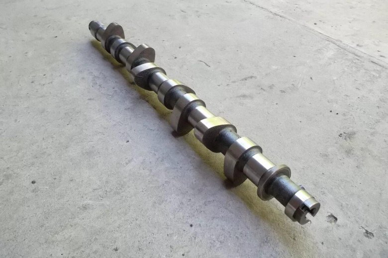 Распредвал ВАЗ 2109