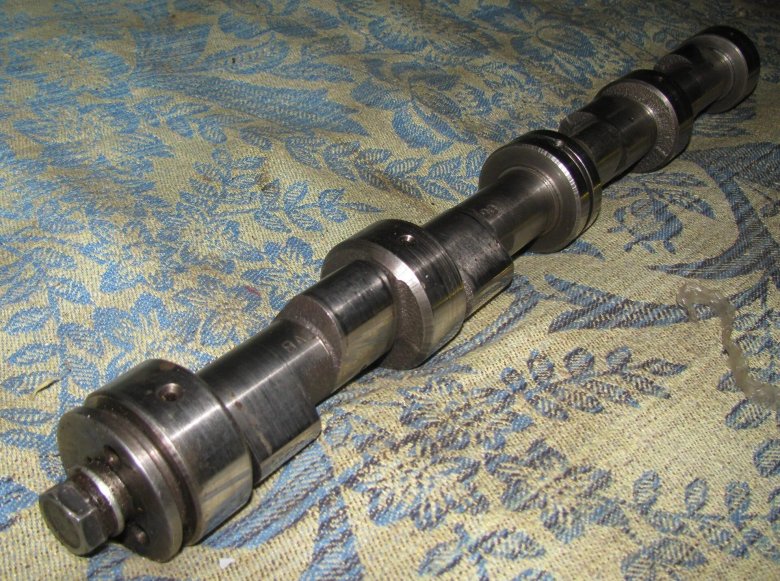 Распредвал ВАЗ 2106